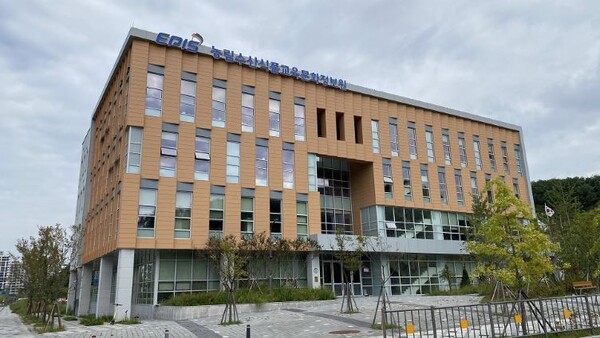  농림수산식품교육문화정보원은 농업인과 농업·농촌에 관심이 있는 국민을 대상으로 농업교육 정보를 어디서나 쉽게 '농업교육포털' 어플리케이션 서비스를 15일부터 제공한다고 14일 밝혔다. 