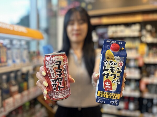 이마트24가 판매하는 _콜라사와_와 _레몬사와원액 / 사진=이마트24