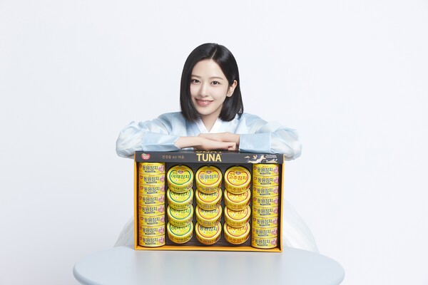 동원참치 전속 모델 안유진 / 사진=동원그룹