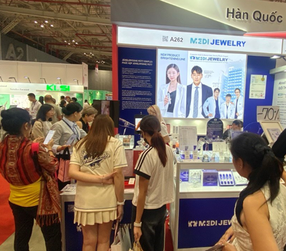 메디쥬얼리가 ‘코스모뷰티 베트남 2024’ 뷰티박람회 참가를 성황리에 마무리했다. 사진제공=(주)에스티제이