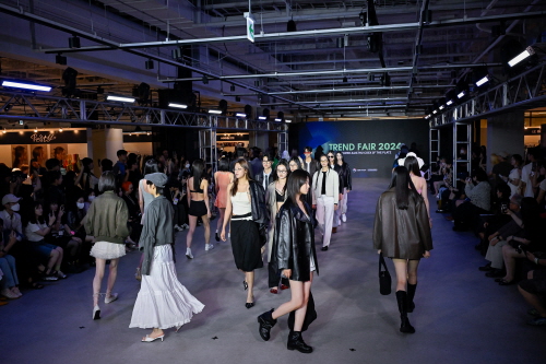 ‘2024 트렌드페어’ 성황리 종료…’역대 최대 수출상담 성과 달성’ /사진제공=한국패션산업협회
