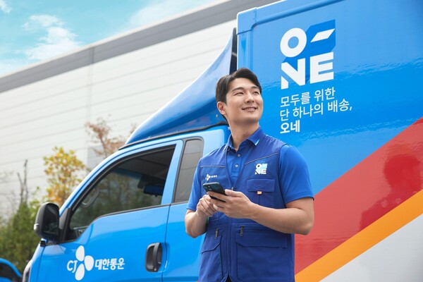 CJ대한통운은 추석 기간 전후로 급증하는 택배 물량을 원활하게 처리하기 위해 9월 한 달 간 특별수송기간을 운영한다고 3일 밝혔다. 사진= CJ대한통운