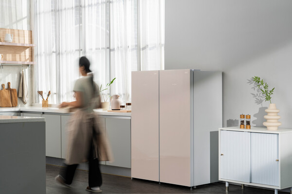 풀무원은 다목적 주방가전 ‘풀무원 김치냉장고’를 출시했다고 9일 밝혔다. 사진= 풀무원