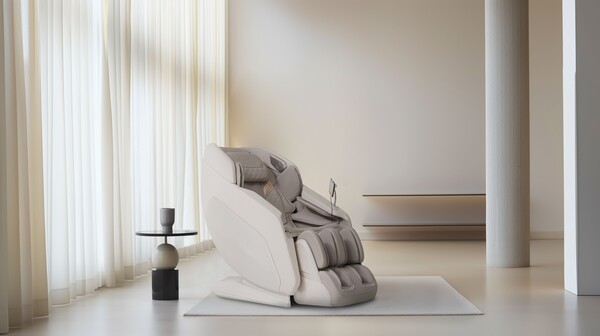 쿠쿠가 홈캉스 트렌드에 6~8월 안마의자 판매량이 전년 대비 140% 증가했다고 20일 밝혔다. 사진= 쿠쿠