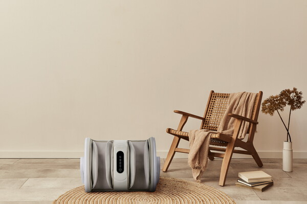 쿠쿠 리네이처 종아리발 마사지기. 사진= 쿠쿠