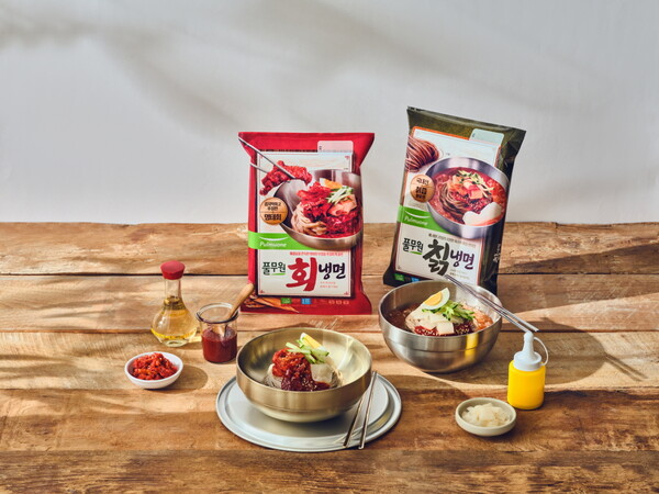 풀무원식품은 냉면, 막국수를 비롯한 ‘여름면’이 성수기인 4~8월 전년 동기 대비 판매량 6.3%, 매출액 7.5% 증가하며 역대 여름 시즌 최고 실적을 경신했다고 2일 밝혔다. 사진= 풀무원