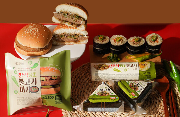 세븐일레븐은 경상남도 진주 유명 먹거리인 ‘진주땡초김밥’ 푸드 3종을 전국 점포에 출시했다고 8일 밝혔다. 사진= 세븐일레븐