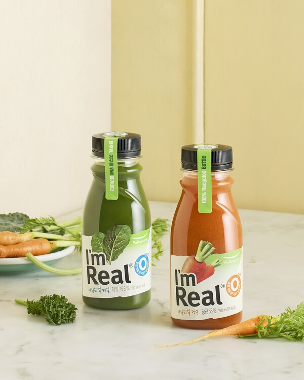 풀무원이  ‘아임리얼’ 13종 전 제품에 100% 화학적 재활용 플라스틱을 활용한 용기를 도입한다고 15일 밝혔다.