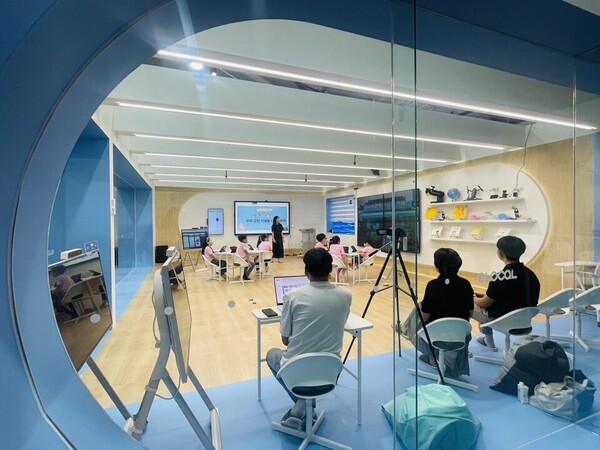 글로컬 미래교실에서 수업 나눔이 진행되고 있다. / 사진=전남교육청