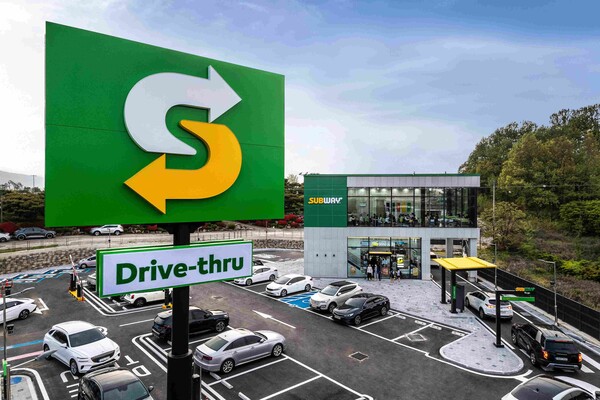 써브웨이가 국내 600호점을 돌파한 가운데 시장에서는 배경과 의미에도 관심이 모아지고 있다.  이미지는 써브웨이 600호점 충주호암DT점 전경. 사진= 써브웨이