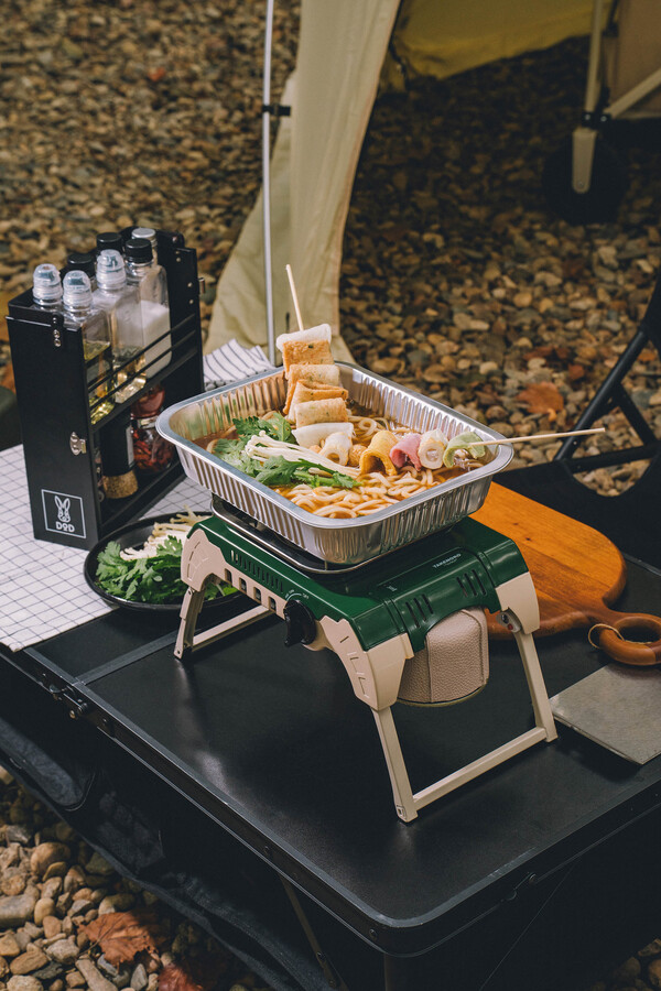 디오디와 GS25가 협업한 한정판 ‘크레이지 캠핑 팩’. 사진= 디오디