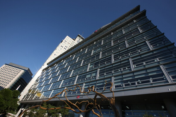 LG생활건강이 향후 3년간 보유 중인 자사주를 전량 소각하겠다고 발표했다. 사진= LG생활건강