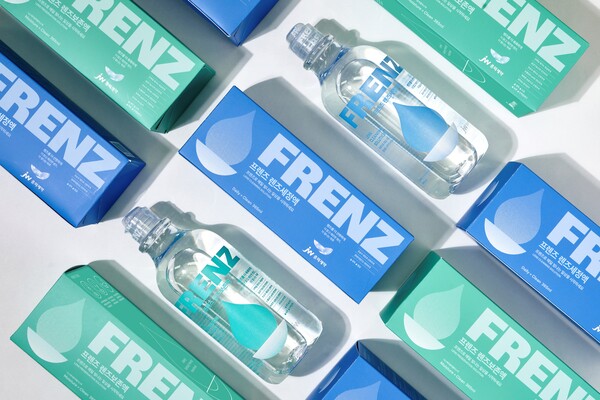 프렌즈_렌즈관리용액 2종 이미지 / 사진=JW홀딩스