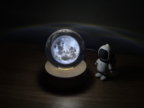 그래비티 조선 서울 판교 4주년 기념 기프트 그래비티 무드등. 사진=그래비티 조선 서울 판교