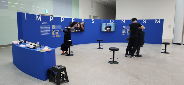 인상주의 대표작가인 클로드 모네와 빈센트 반 고흐 VR 체험 / 사진 = 광양시