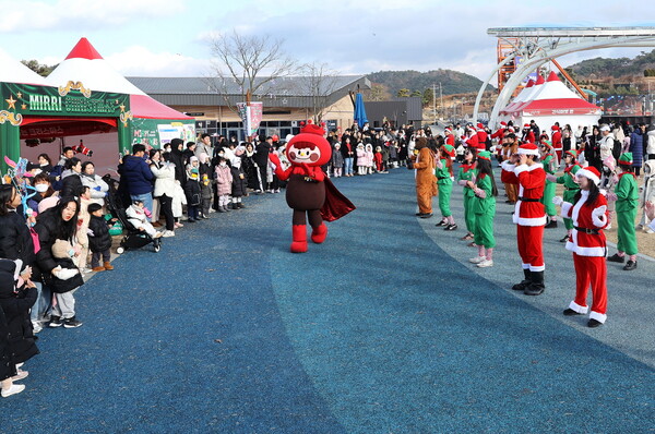순창발효테마파크 미리 크리스마스 축제  크리스마스 퍼레이드  / 사진 = 순창군