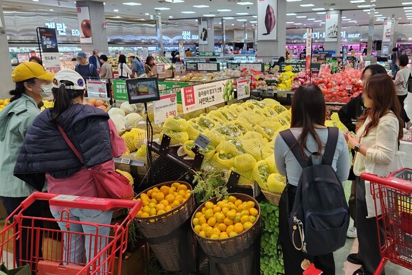 롯데마트 제타플렉스 서울역점 농산매장 전경 / 사진=롯데쇼핑