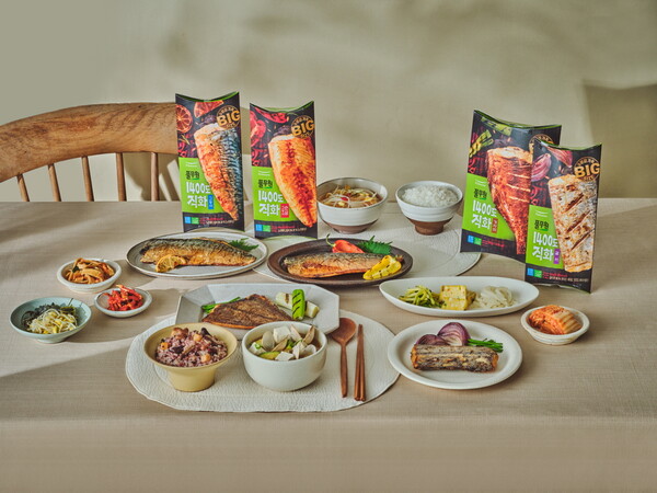 풀무원 ’1400도 직화 생선구이’가 출시 1년 만에 누적 판매량 100만 개를 돌파했다. / 사진=풀무원