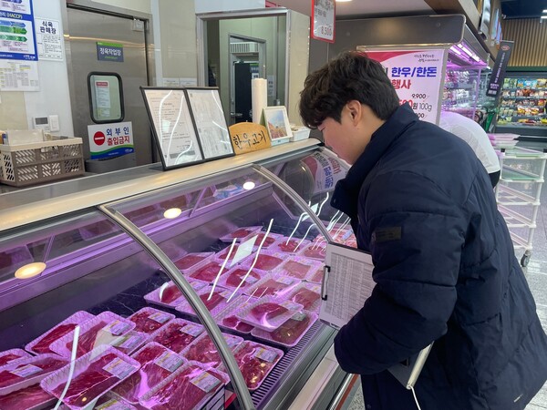 축산물 이력제 점검 / 사진 = 전라남도