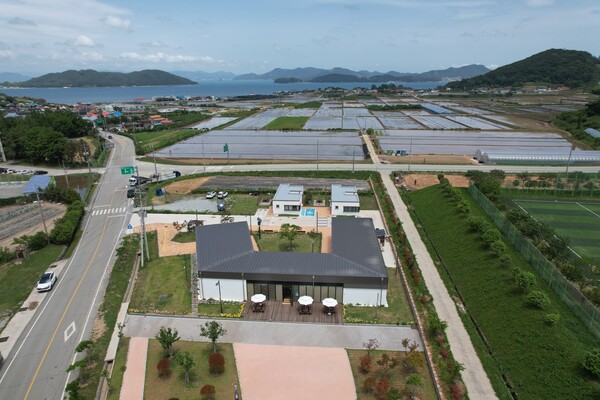 도시민 귀농·귀촌 장려 위한 '전남에서 살아보기'  프로그램이 진행될 예정인 군외면 불목마을 전경 / 사진 = 완도군