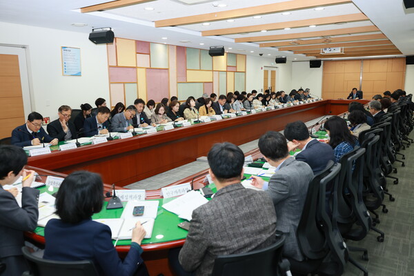 모악산웰니스축제전면취소 회의 / 사진=완주군