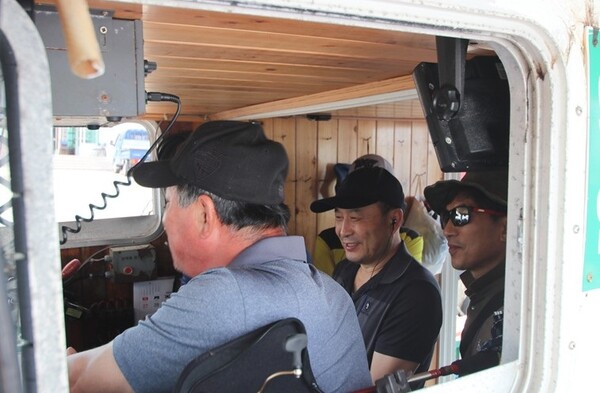 한국어촌어항공단이 실시한 제주 귀어귀촌 멘토링, 어선어업 현장 교육 장면