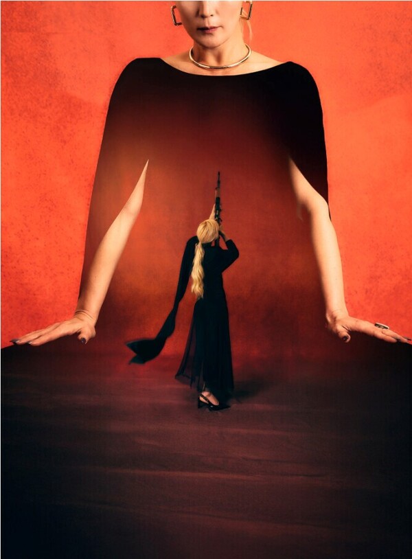 이혜영 배우가 주연을 맡은 국립극단 연극 '헤다 가블러'의 스틸컷 / 사진=우리카드