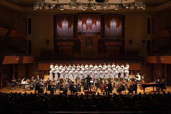 국립합창단이 공연을 하고 있다. 사진=국립합창단