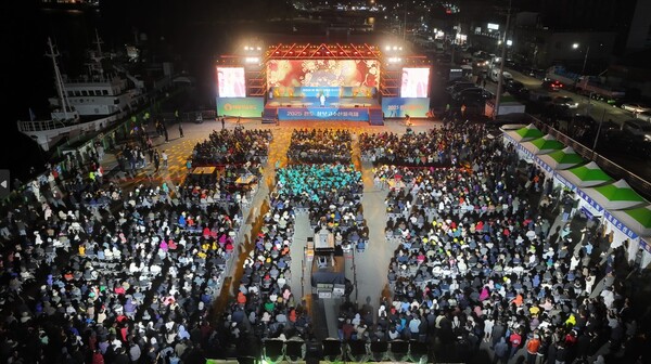 2025 완도장보고수산물축제 개막식 행사 / 사진 = 완도군