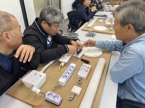 진안군귀농귀촌종합지원센터 지역민과 함께하는 실용교육 실시 / 사진 = 진안군