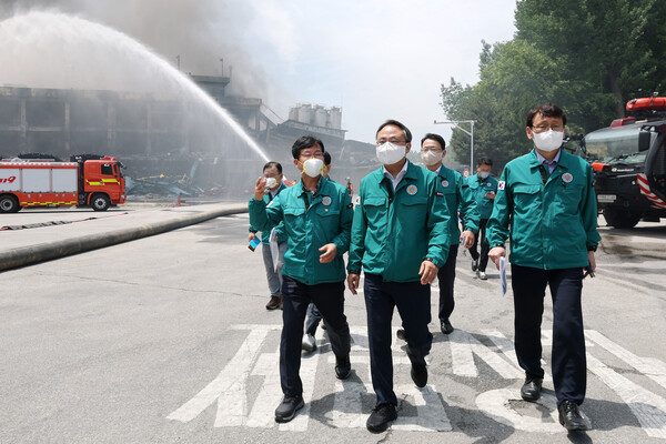 박병규 청장 고기동 행안부 장관 대행 화재 현장 점검 / 사진=광산구