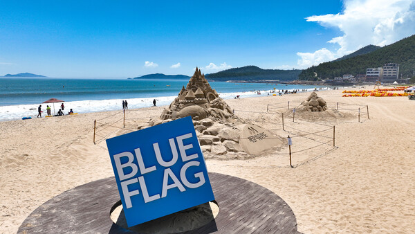 8년 연속 블루 플래그 인증을 획득한 완도 신지 명사십리 해수욕장 전경 / 사진 = 완도군