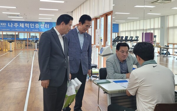 부산진구의원 체력측정상담 / 사진 = 나주시