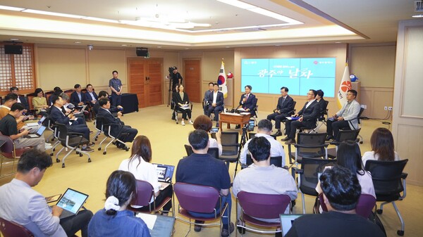 민선 8기 3주년 기자회견 / 사진=광주광역시