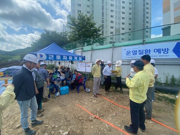 진도군, 집중호우와 폭염 대비해 시설 등 현장 점검  /. 사진=진도군