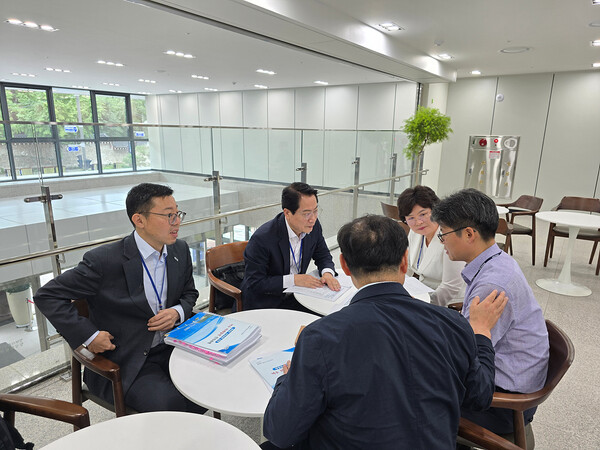 여수시(시장 정기명)는 지난 14일 부시장이 국정기획위원회를 방문해 이재명 대통령의 지역 공약과 연계된 14개 지역 현안을 국정과제에 반영해 줄 것을 건의했다고 밝혔다. / 사진=여수시