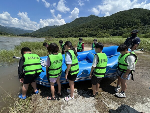 구례군, 2025년 드림스타트 섬진강 래프팅 활동 / 사진=구례군