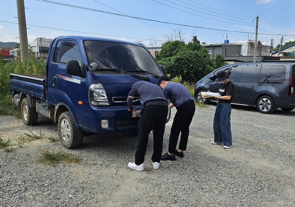 체납징수 활동-번호판영치 / 사진 = 전라남도