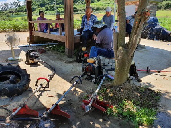 진도군, 추석맞이 예초기 무상 수리 및 안전교육 / 사진 = 진도군