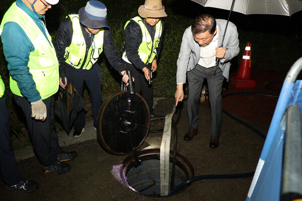 진안군, 상수도 관세척 완료, 맑은 물 복지확대노력 / 사진 = 진안군