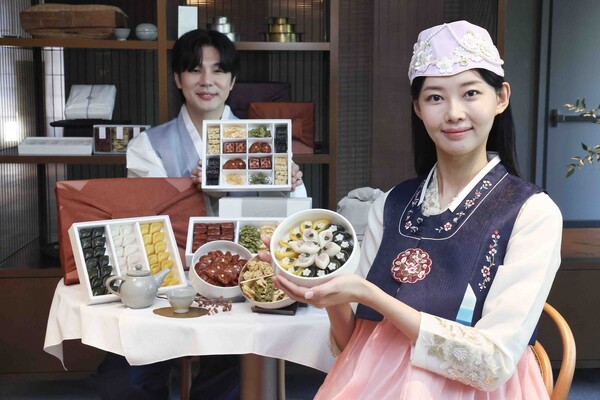 신세계백화점 본점 더 헤리티지 5층 디저트살롱 추석 선물 세트 / 사진=신세계백화점