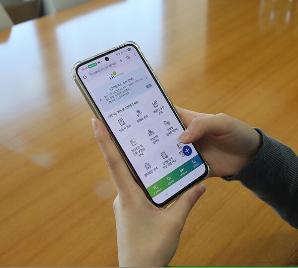 LH 콜센터 보이는 ARS 이용사진 / 사진=LH