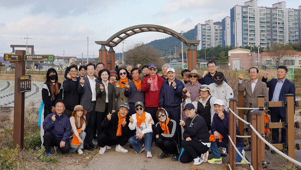 지난 16일 인지면 풍전저수지 일원에서 개최된 풍전저수지 둘레길 개장식 / 사진=서산시