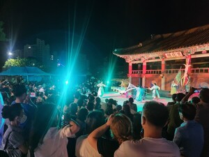 김제시, 역사 인물 정평구 조명 '하얀비상' 개막 - 뉴스 썸네일 이미지